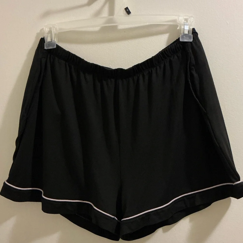 Women's Black Pajama / Loungewear Set with Lavender colored Trim - Picture 8 of 14